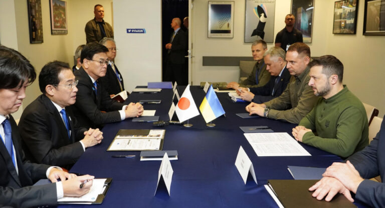Le Japon continuera de soutenir l'Ukraine, a déclaré M. Kishida à Zelensky