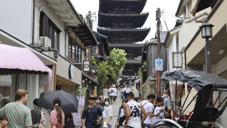 Le nombre de visiteurs étrangers au Japon dépasse les 2,9 millions, un record pour un mois d'août