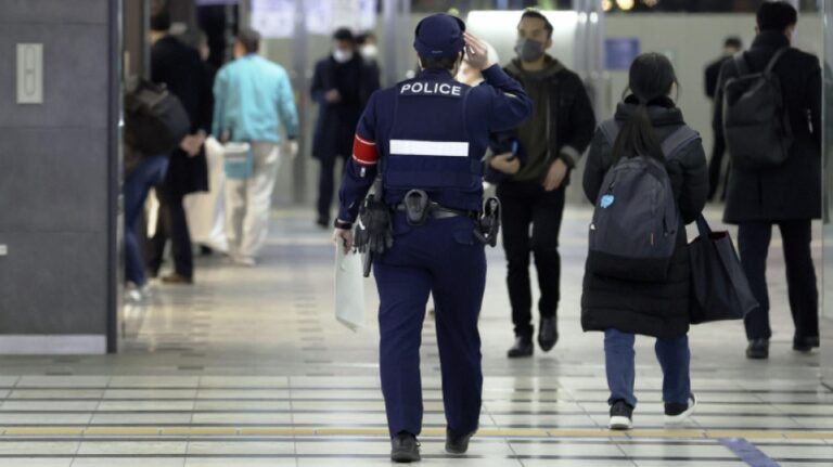 La police japonaise va tester des caméras portables pour enregistrer les interrogatoires de rue
