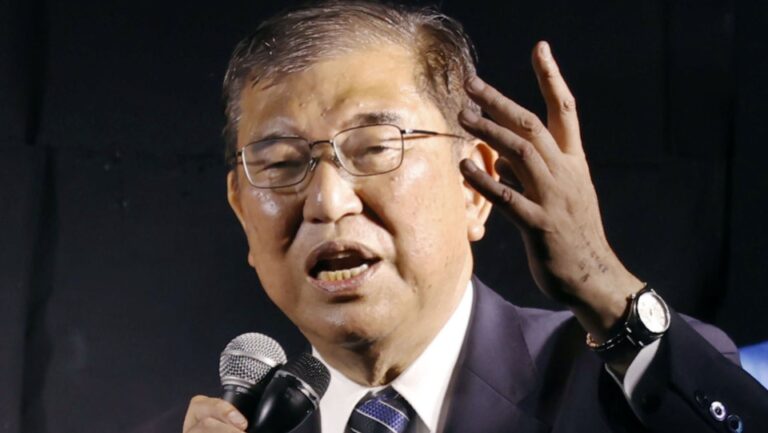 Le Premier ministre japonais nie que le PLD ait soutenu secrètement des membres touchés par le scandale lors des élections