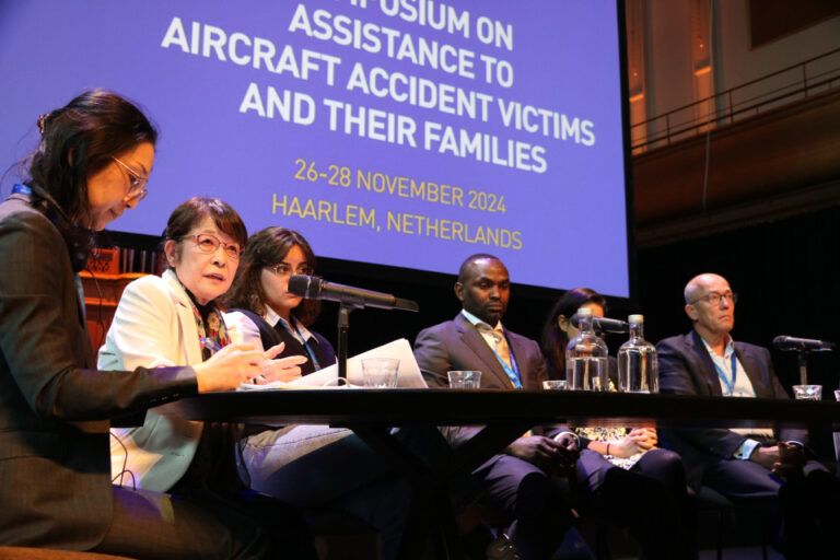 Les proches des victimes de l'accident de JAL 1985 demandent instamment au soutien de la famille sinistrée à l'échelle mondiale