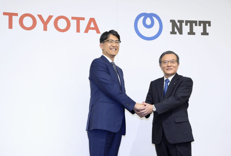 Toyota et NTT s'associent pour développer la conduite assistée par l'IA afin de réduire les accidents