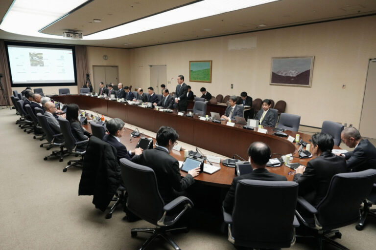 Le Japon abandonne son mantra de réduction de la dépendance nucléaire dans son nouveau projet de plan