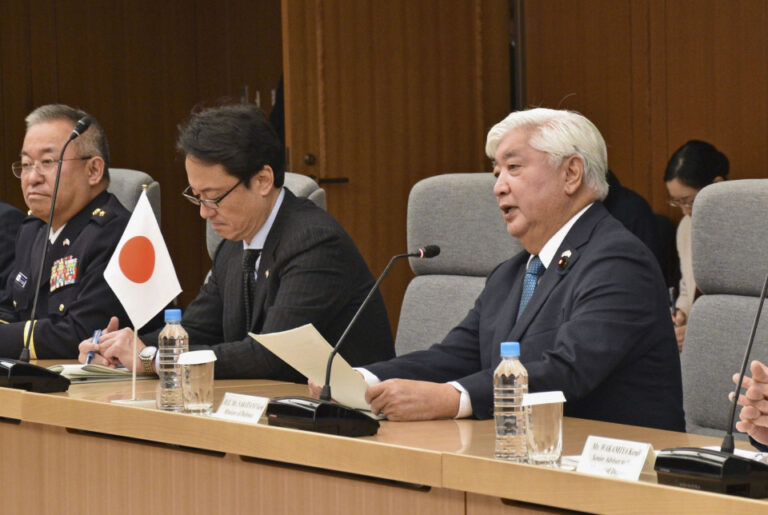 Les chefs de la défense du Japon et des États-Unis réaffirment une coopération plus étroite avec la Corée du Sud
