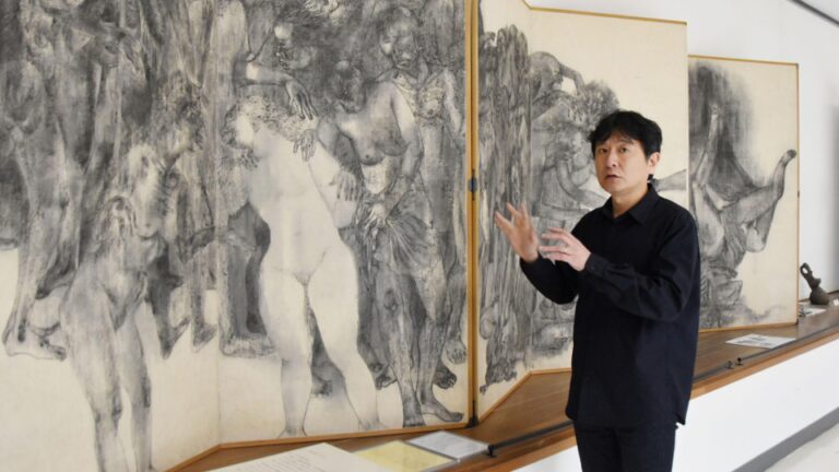 Des peintures japonaises sur la bombe atomique seront exposées en Australie