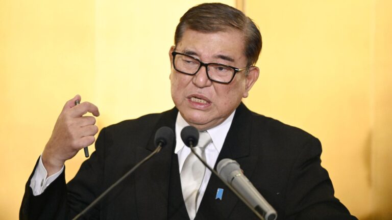 Le Premier ministre japonais Ishiba exclut pour l'instant de former une grande coalition