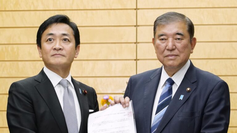Les perspectives politiques japonaises dépendront d'un petit parti d'opposition