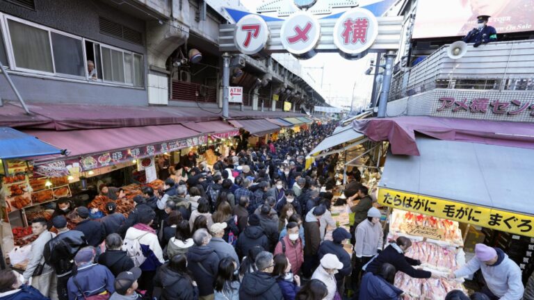 Le PIB du Japon devient un réel annualisé de 2,8% en octobre-déc., Perspectives troubles