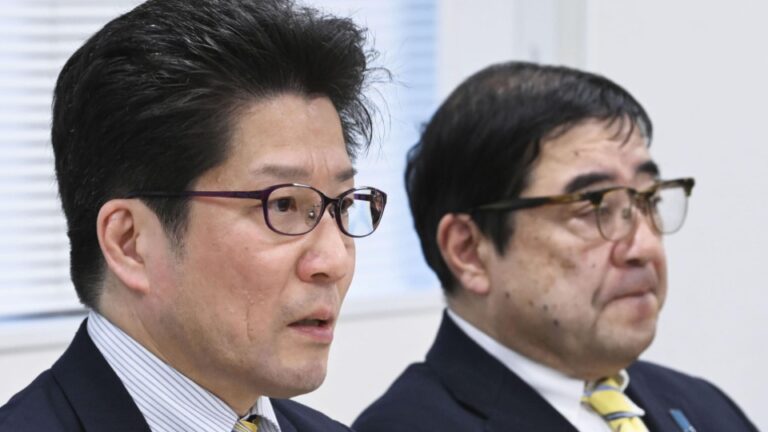 Familles des enlevées Slam Ishiba pour les bureaux de liaison de la Corée du Nord