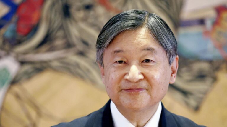 L'empereur du Japon espère la paix avant la 80e anne. de la fin de la guerre