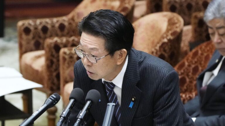 Le ministre du Trade japonais regarde la visite des États-Unis pour faire pression pour des exemptions tarifaires