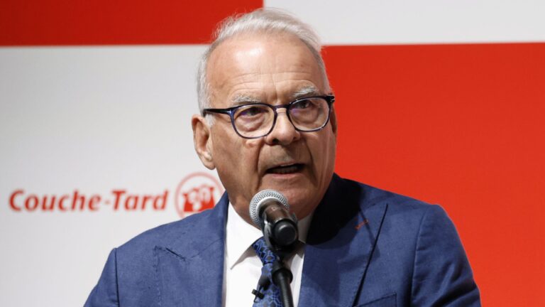 Couche-Tard n'envisage pas la prise de contrôle hostile de Seven & I: Président
