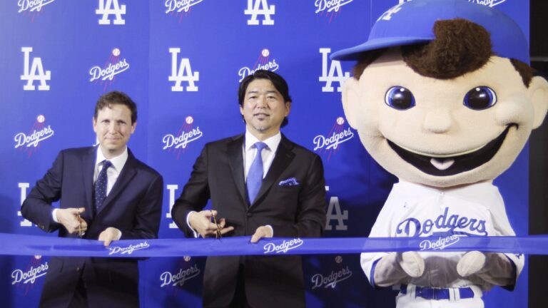 L'exposition Dodgers commence à Tokyo avant l'ouverture de la saison