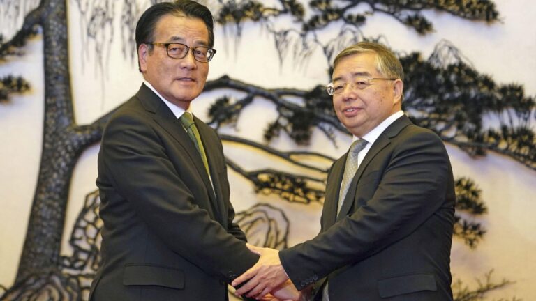 Les législateurs de l'opposition au Japon cherchent la fin de l'interdiction de l'importation des fruits de mer chinoise