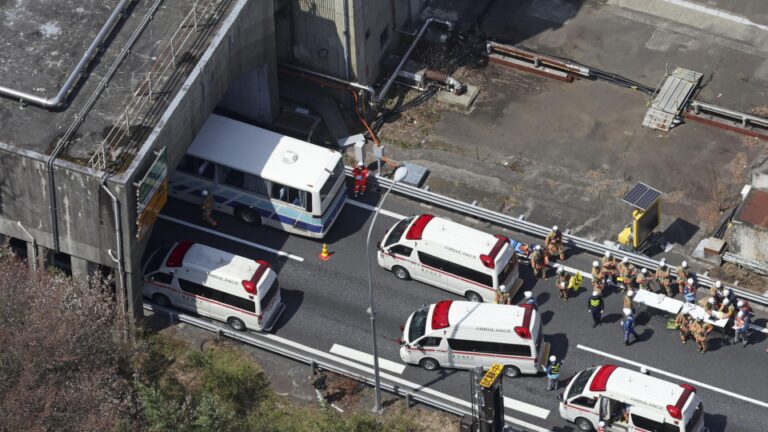 47, principalement des étrangers, blessés en collision de bus sur l'autoroute Tokyo