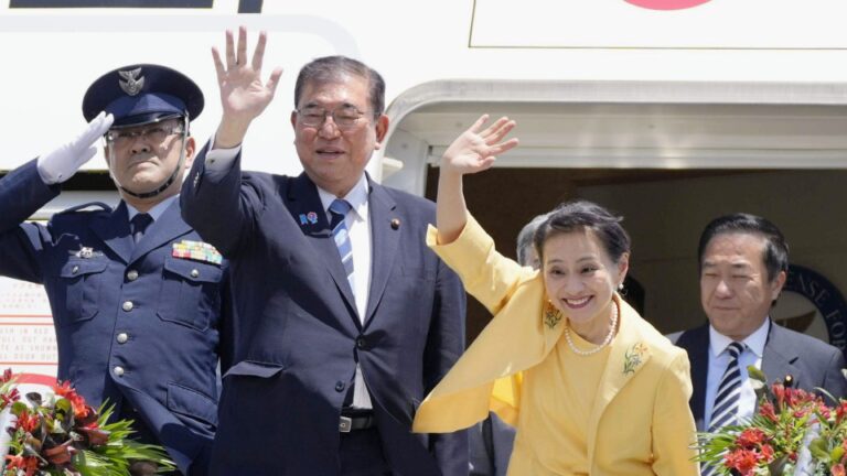 Japon, les dirigeants des Philippines pour s'entendre sur les pourparlers pour les principaux pactes de sécurité