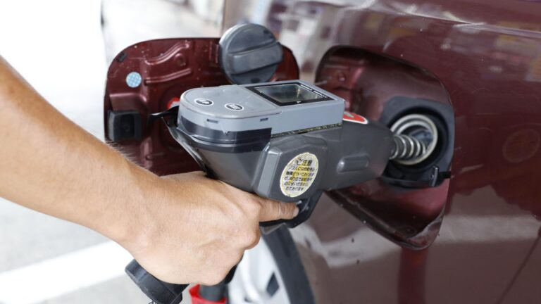 Le Japon commence une nouvelle subvention à l'essence pour réduire les prix de 10 yens par litre