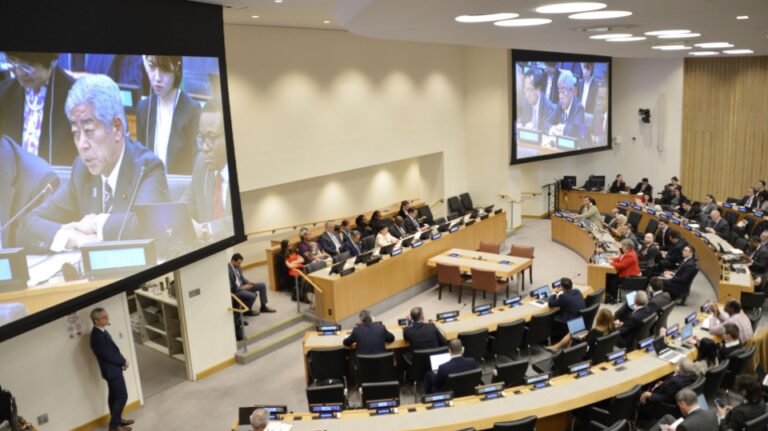 Le Japon exhorte la «collaboration» sur le désarmement nucléaire vers 2026 Confab