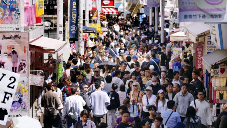 Les visiteurs étrangers au Japon ont atteint un record pour mars de 3,5 mil.