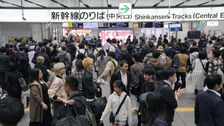 Snake provoque une panne de courant, les services de Shinkansen de Tokyo-Osaka ont perturbé