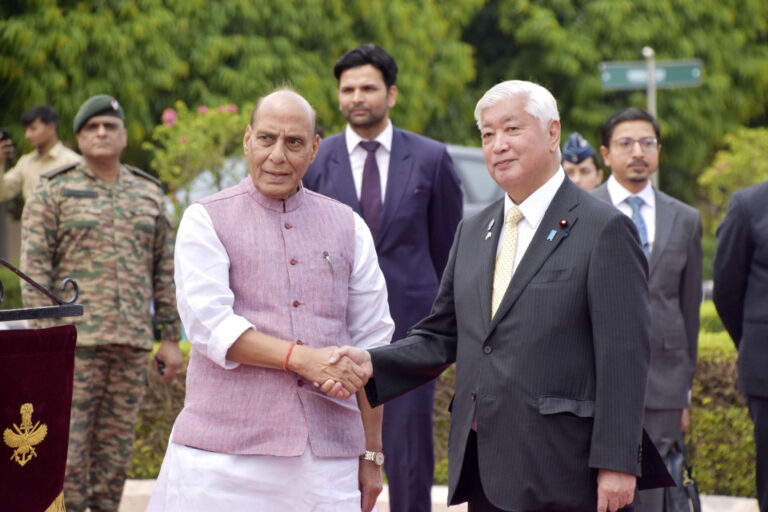 Japon, l'Inde est d'accord sur des liens de défense plus profonds, un nouveau corps de dialogue pour les yeux