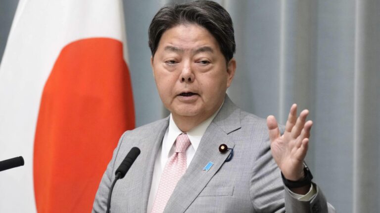 Le Japon PM exclut la baisse de la taxe sur la consommation au milieu de l'inflation, allégement tarifaire