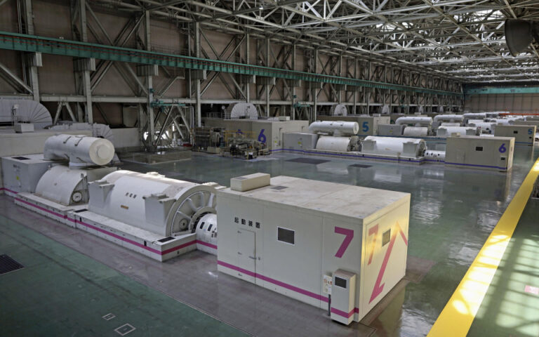 Le Japon, jera, engage une alimentation stable en utilisant une usine de FNL