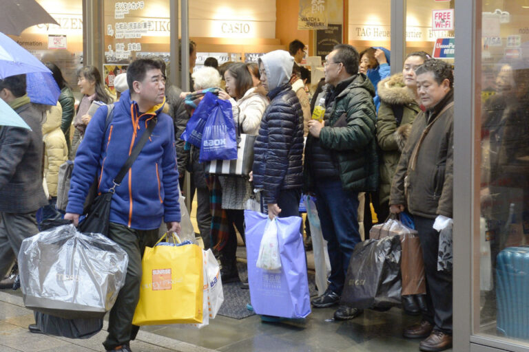 Les touristes chinois reviennent au Japon avec un nouveau style de voyage