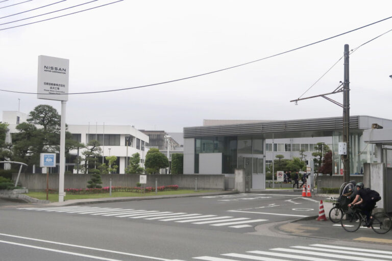 Nissan dit à la fermeture des travailleurs de l'usine clé d'Oppama non décidée