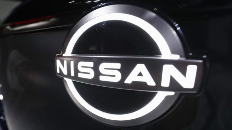 Nissan sollicite les retraités précoces aux États-Unis alors que le revirement se déplace vers le haut