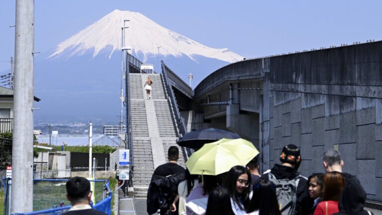 Réaction locale aux chasseurs de photos du mont Fuji provoquant des regrets majeurs