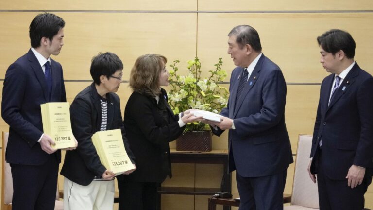 Système d'assurance maladie en or du Japon à risque de politisation