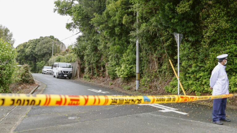 Un adolescent arrêté pour la mort de grands-parents dans le centre du Japon