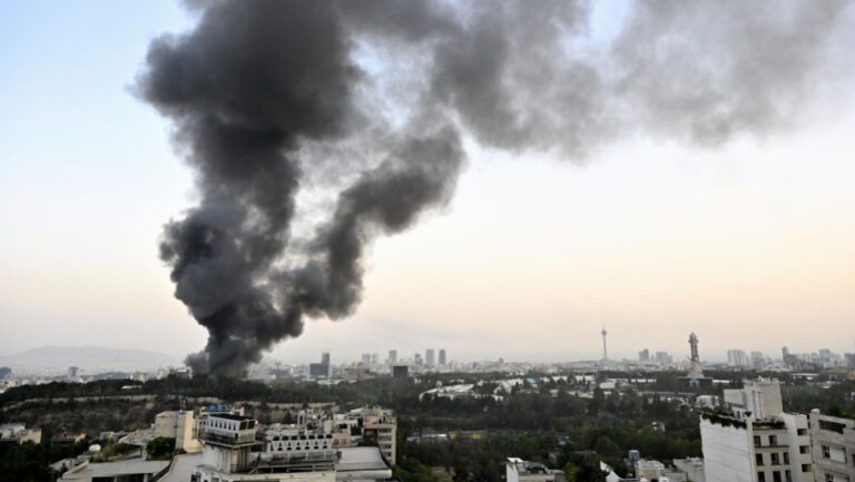 Le Japon exhorte tous les ressortissants d'Iran à évacuer au milieu des attaques israéliennes