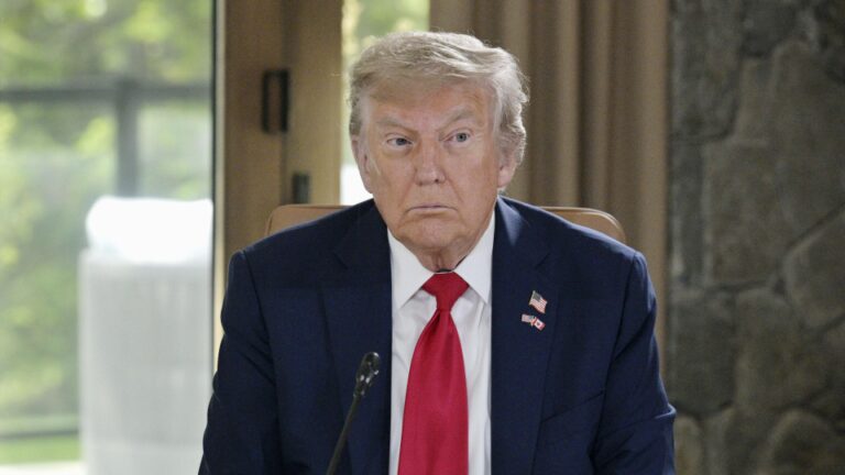 Trump dit qu'il voit le risque de commerce avec « dur » le Japon