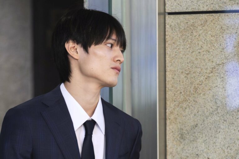 L'ancien Idol Kenshin Kamimura reconnu coupable d'agressivement interprète à HK