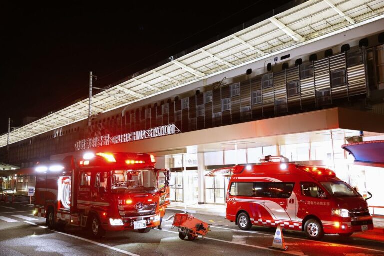 La fumée qui a arrêté le train à grande vitesse dans le centre du Japon provenait d'un appareil au sol