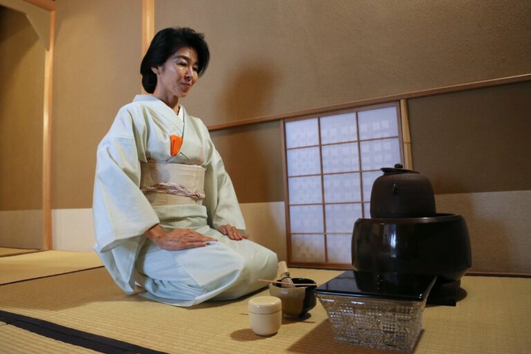 Matcha Madness laisse la cérémonie du thé au Japon sceptique
