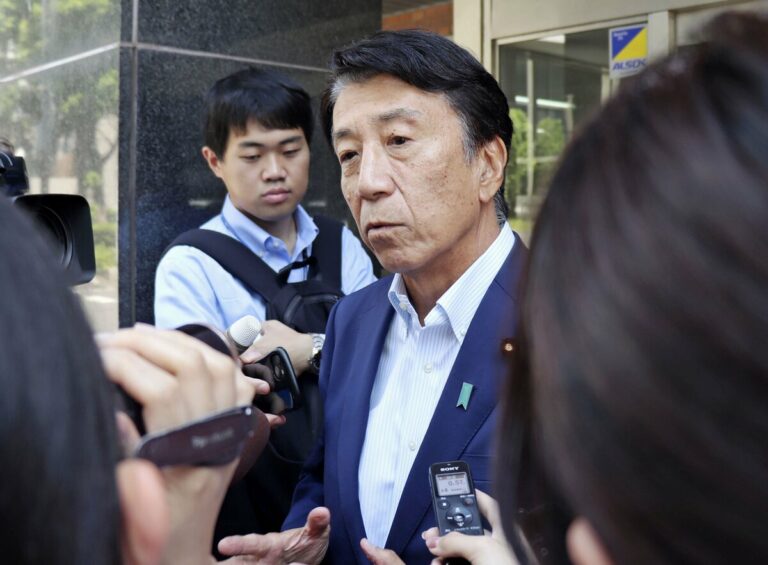 Critique du Japon PM Ishiba monte alors que les alliés se joignent aux appels à Snap LDP Race