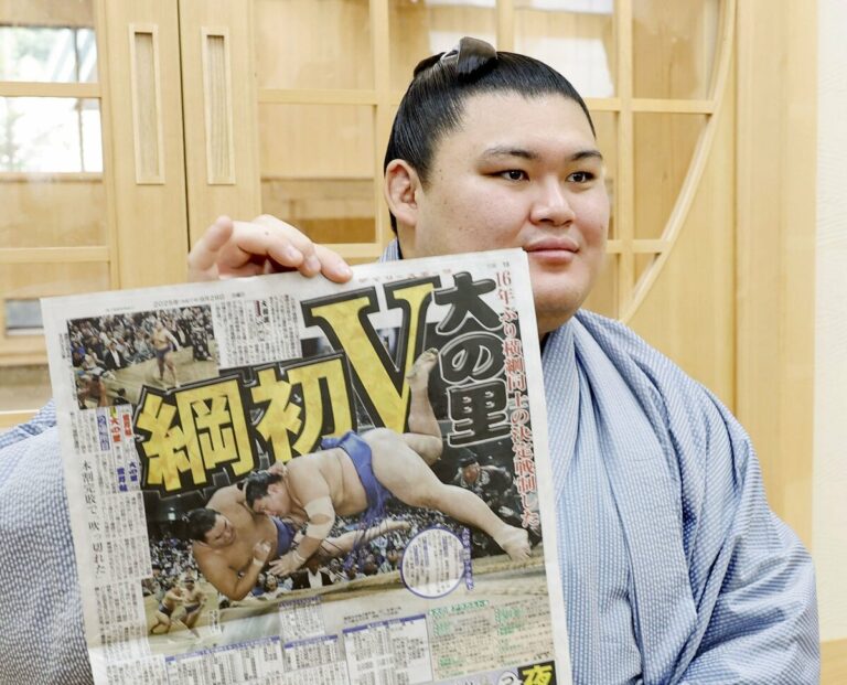 Le champion de l'automne Onosato dit que la victoire alors que Yokozuna « se sent différente »