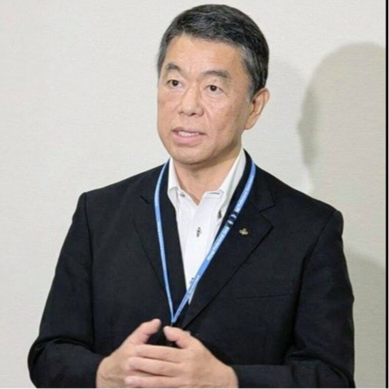 Le gouverneur du nord-est du Japon revient au plan du cimetière de l'enterrement au milieu de l'opposition