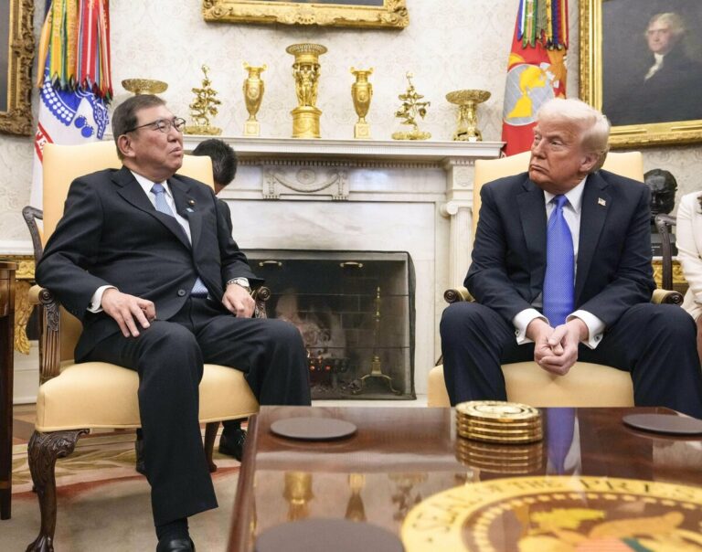 Le président américain Trump peut visiter le Japon fin octobre: ​​les sources du gouvernement
