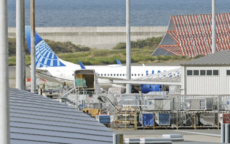 Les pistes de l'aéroport de Kansai rouvrent complètement après l'atterrissage d'urgence de United Plane