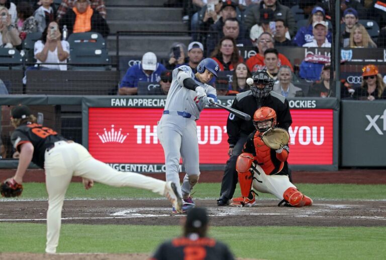 Ohtani explose le 49e Homer alors que les Dodgers battent les Giants