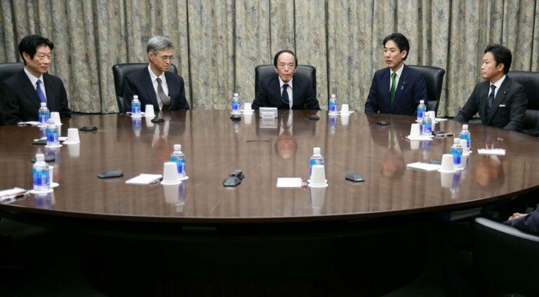 La BoJ laisse son taux directeur inchangé lors de sa première réunion depuis le nouveau Premier ministre