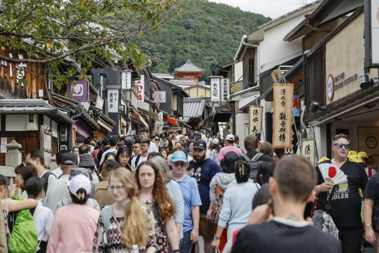 Le Japon va augmenter les frais de visa pour les visiteurs étrangers au cours de l'exercice 2026