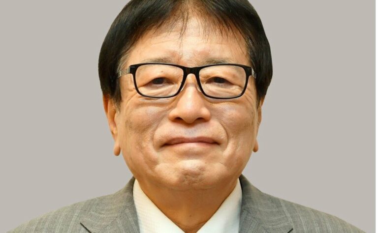 Le mari de la première femme Premier ministre du Japon dit vouloir la soutenir « furtivement »