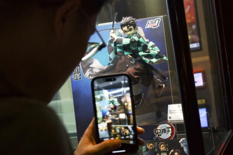 Les fans de Chine continentale se rendent à Hong Kong pour le film « Demon Slayer »
