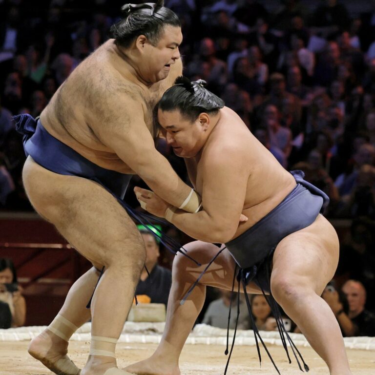 Onosato et Hoshoryu rejoints par Tobizaru dans une course au titre à trois à Londres