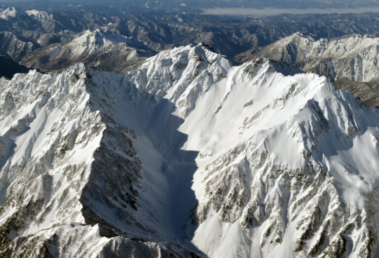 Philippins secourus dans les Alpes du nord du Japon, 1 décès